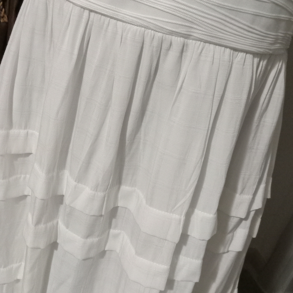 Dress - Picture 5 of 6